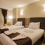 Business Hotel