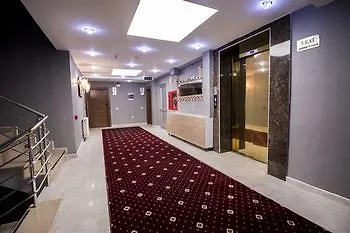 Business Hotel 3*